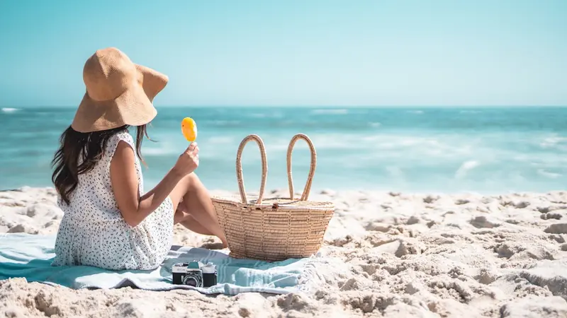 Why do we feel less hungry on hot days?