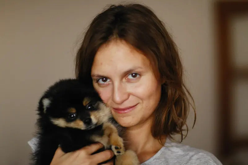Interacting with a dog helps reduce stress and increase mindfulness.