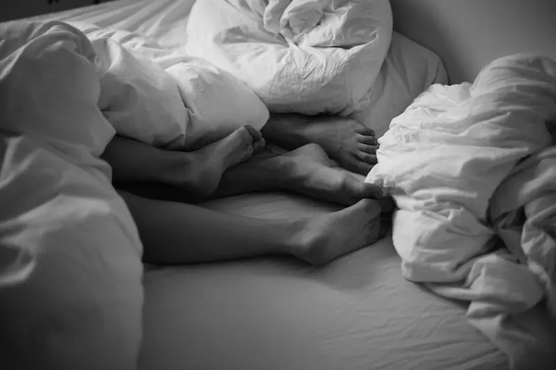 Sleeping in the same bed: a blessing or a curse?
