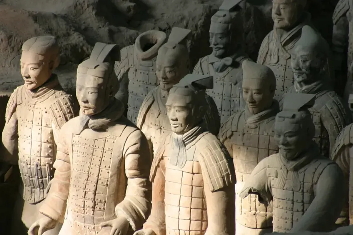 A rare figure of a general has been discovered in the Terracotta Army.