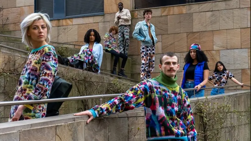 Fashion is colorful and cunning: in Italy, they have invented a knitwear that tricks facial recognition systems.