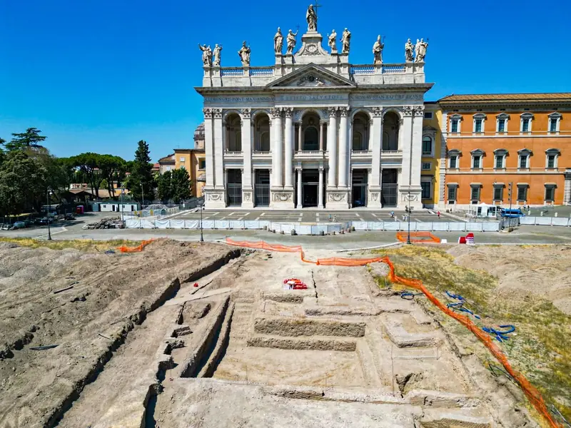 A “secret” papal palace has been uncovered in Rome.