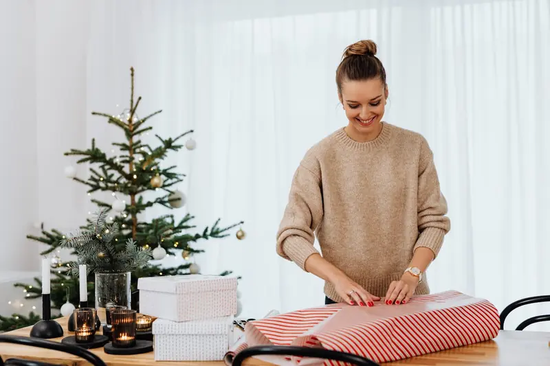 Gift recipients don't like extravagant packaging.