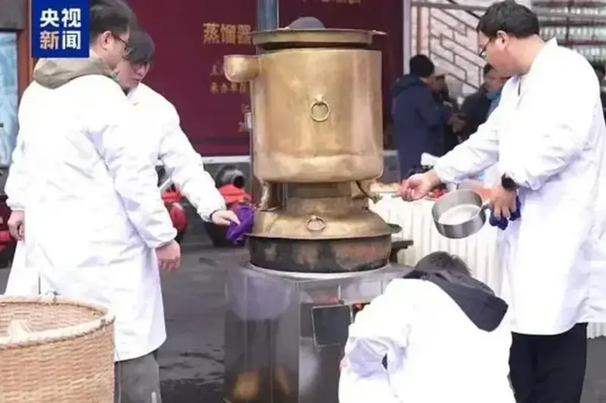 Scientists have recreated the emperor of China's wine using a 2000-year-old technique.