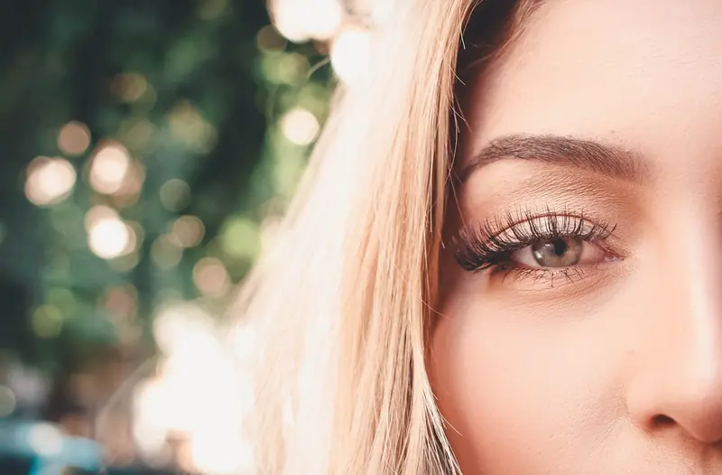 Eyelash extensions pose serious health risks, according to an expert.