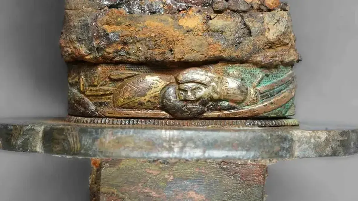 In Berlin, a highly decorated Japanese sword from the Edo period has been unearthed.