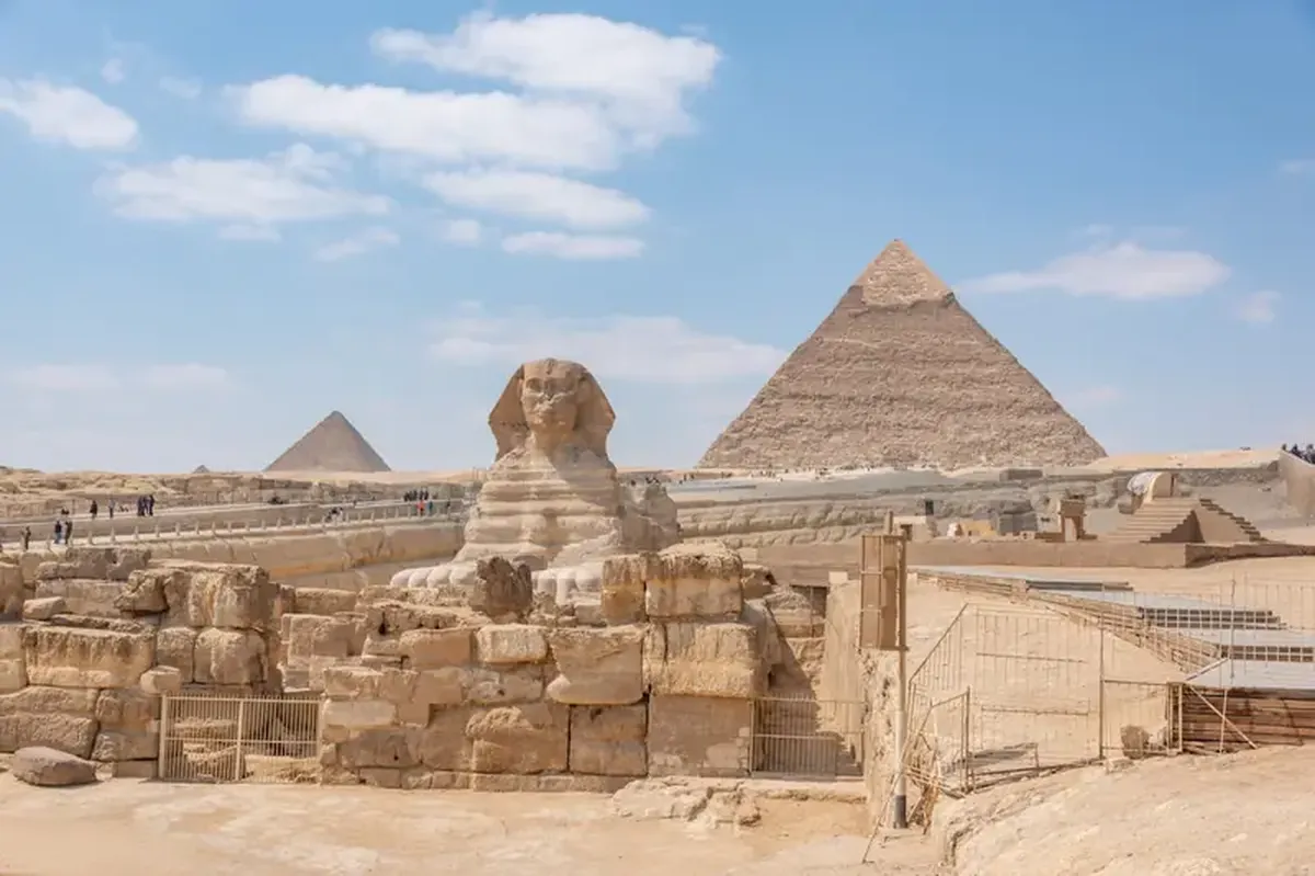 A lavishly decorated tomb of a pharaoh's physician has been discovered in Egypt, dating back 4,100 years.
