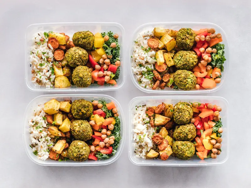 Kitchen taboos: experts identify subtle factors contributing to food poisoning.