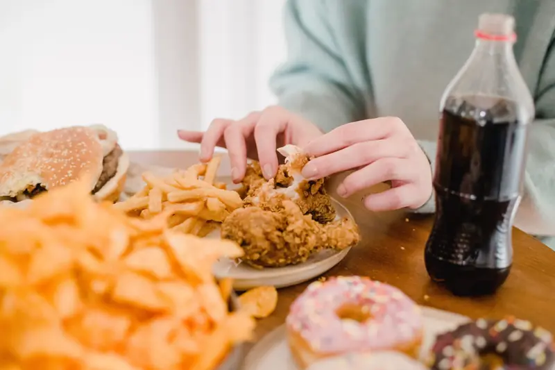 It's not just hunger: how to explain the strong craving for unhealthy food.