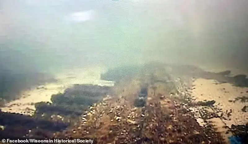 Dad and daughter went fishing: the sonar detected a sunken 19th-century sailboat.