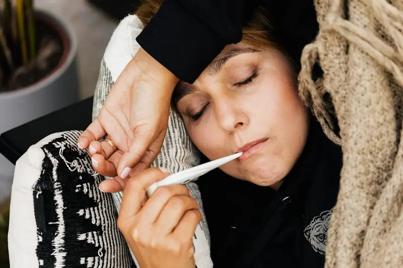 Winter is the season for colds: experts have confirmed the effectiveness of simple home remedies.