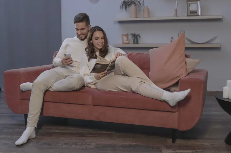 Phubbing: How to Overcome the Impact of Smartphones in Relationships