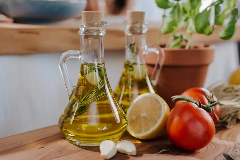 A salute to oils! Plant-based unsaturated fats protect heart health.