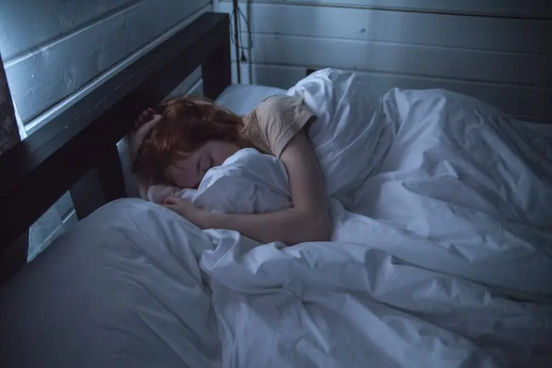 How can you prevent the appearance of wrinkles while sleeping?