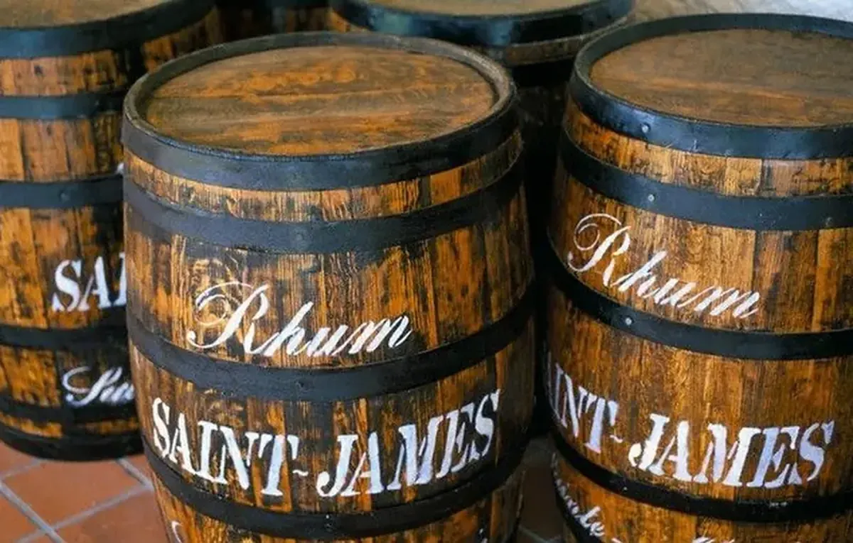 Rum: the drink of sailors and pirates.