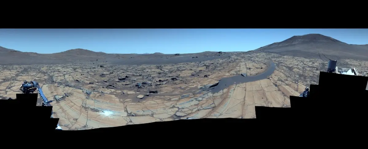 NASA's rover captured a stunning panorama of the Red Planet