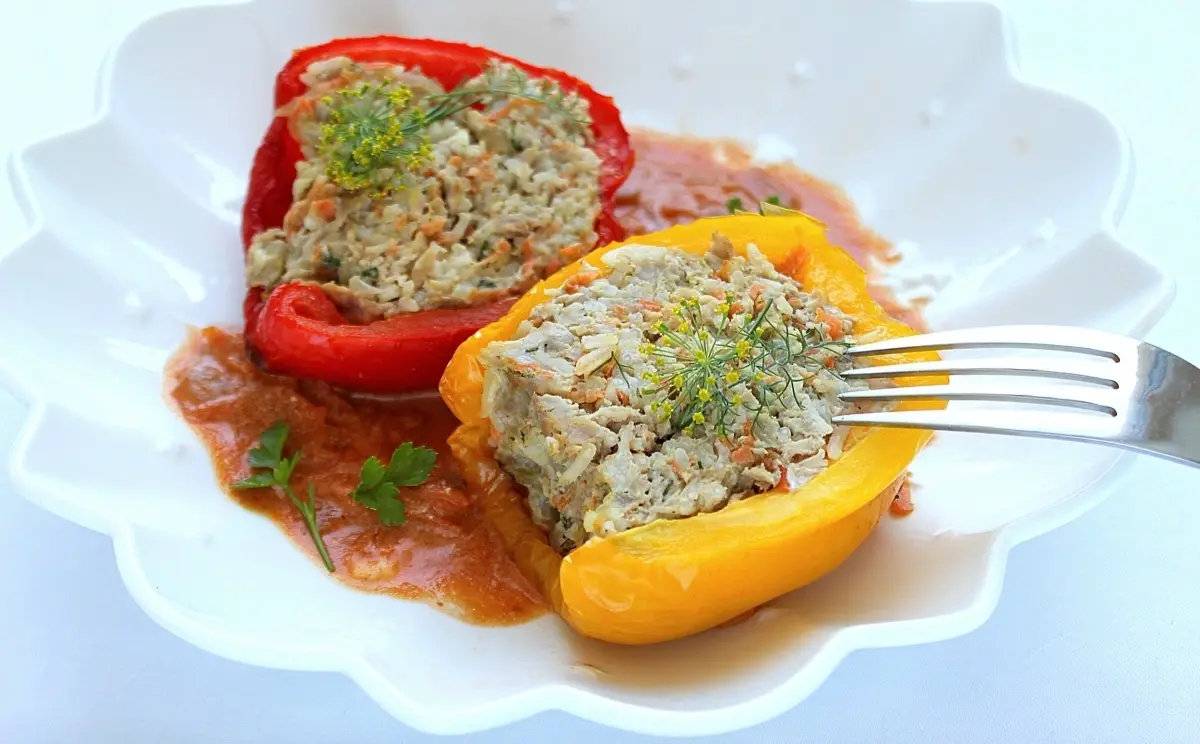 Stuffed bell pepper in the oven