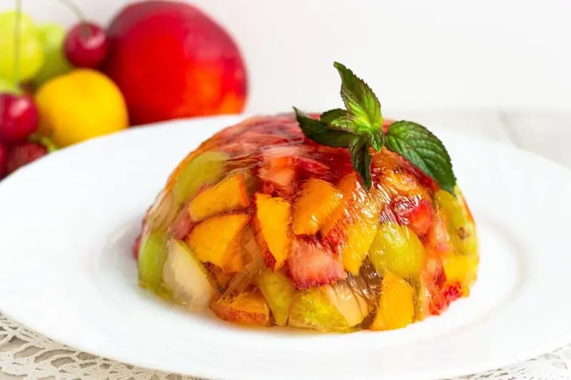 A healthy dessert: fruit jelly recipe