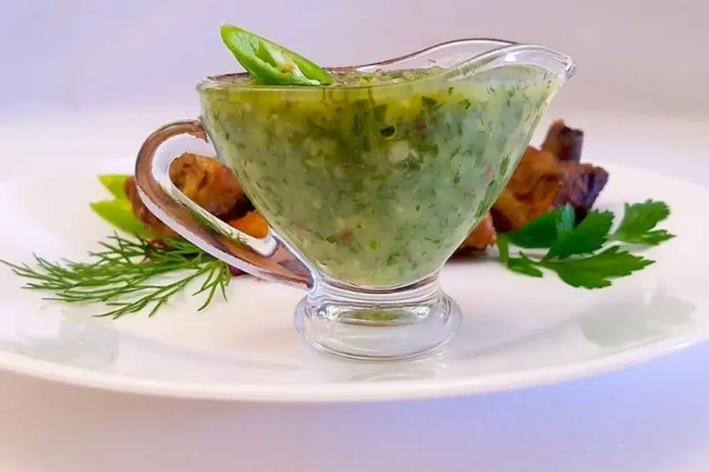 A spicy classic from Georgia: recipe for gooseberry sauce.