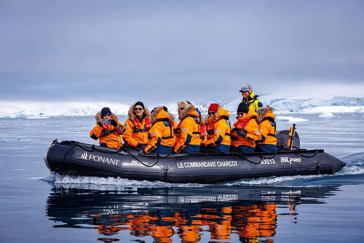 Expedition in Antarctica by boat