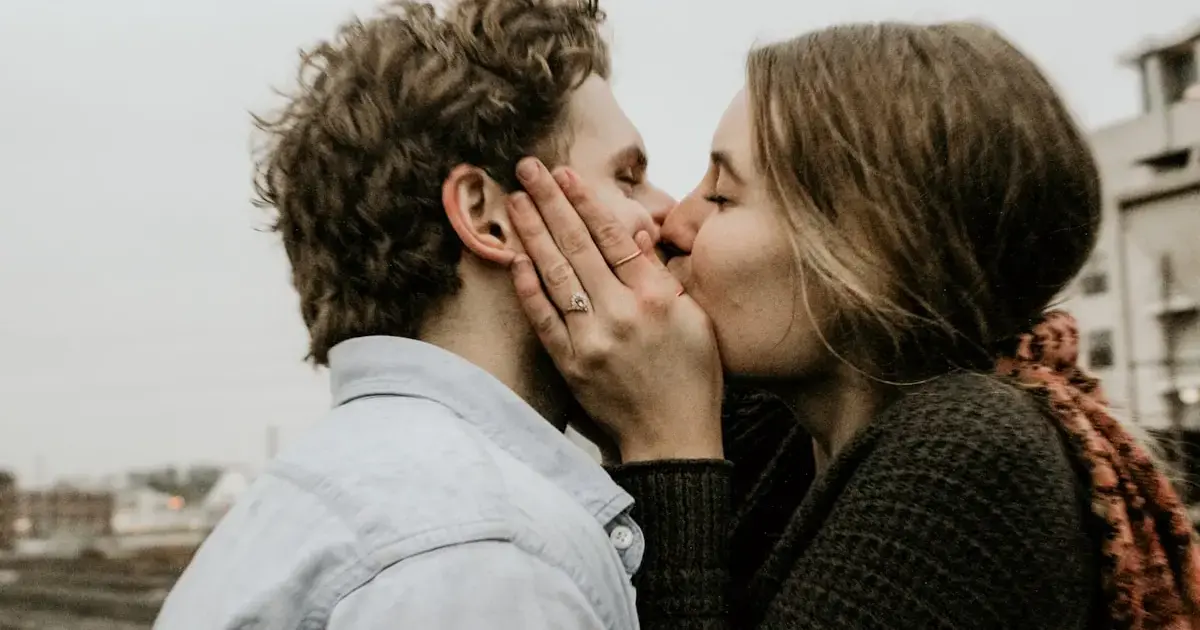 Kissing as 'medicine' for teeth