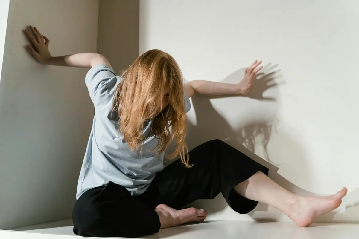 Darkening of the eyes: why it happens and how to get rid of it