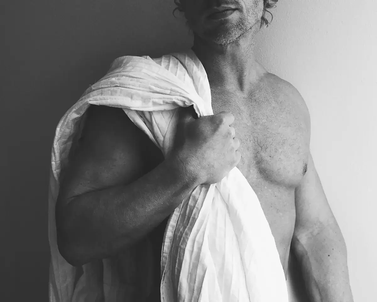 Why it's dangerous not to shower after a workout