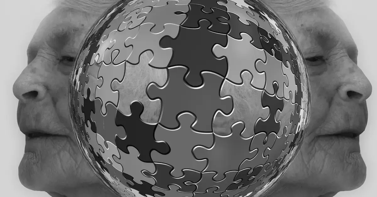 elderly woman with dementia