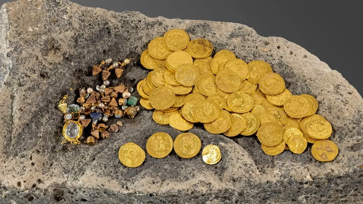 “Golden coins sparkled one after another”: a 1400-year-old treasure discovered near the Sea of Galilee