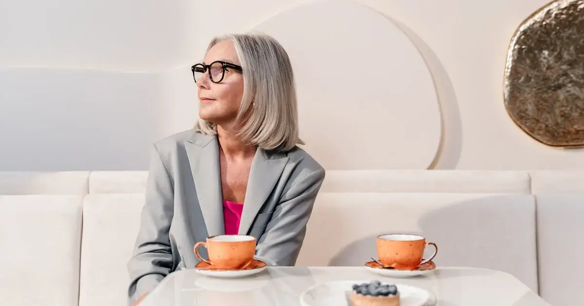 woman having breakfast