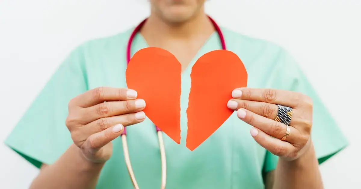 Warning signs of a heart attack or stroke that we often overlook