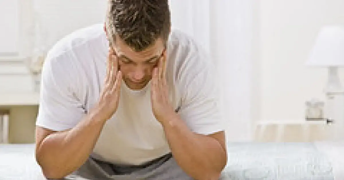 We're on our feet, but he's still asleep: how our brain wakes up