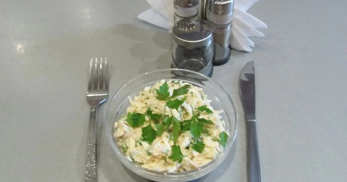 Celery Salad with Apple and Egg