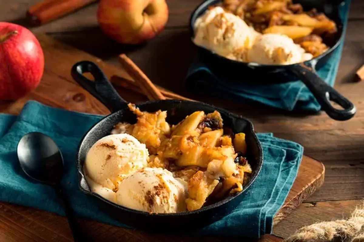 Recipe for dessert: apples with ginger