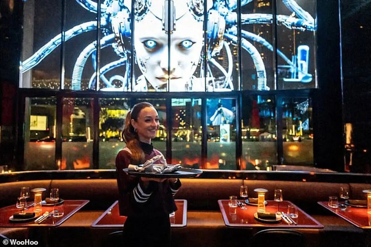 A bold improviser in a Dubai restaurant works as the world's first AI chef