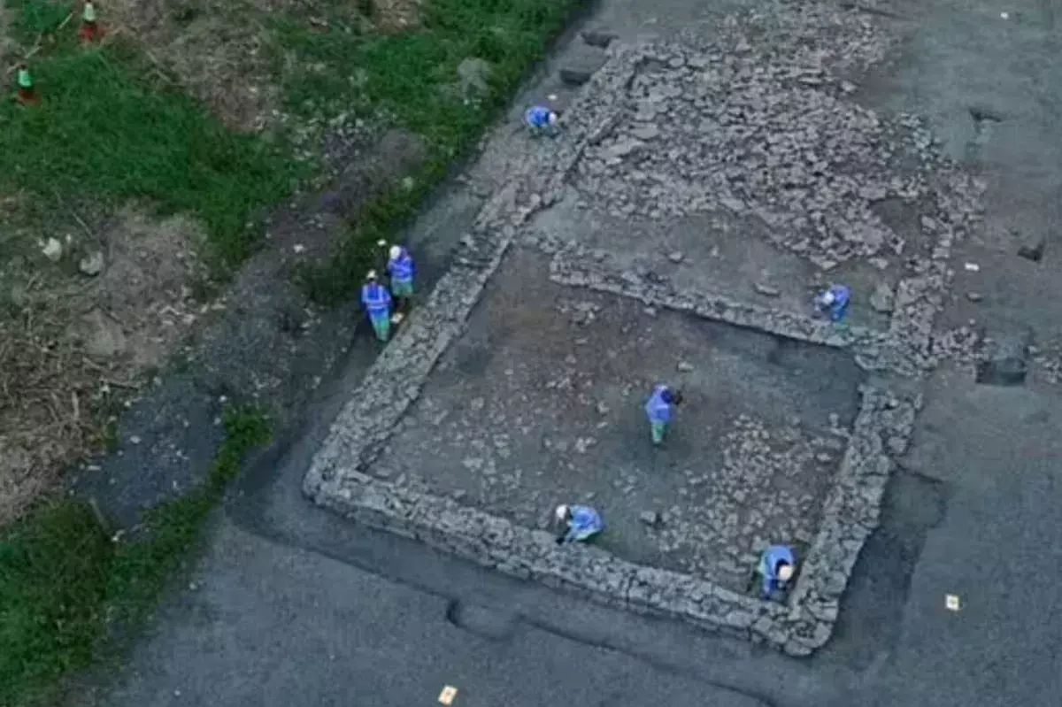 In England, near a major Roman road, a 2000-year-old 'service station' was discovered