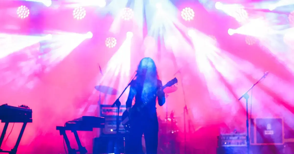 Killer Fame: Famous Singers Risk Living Shorter Lives Than Their Lesser-Known Peers