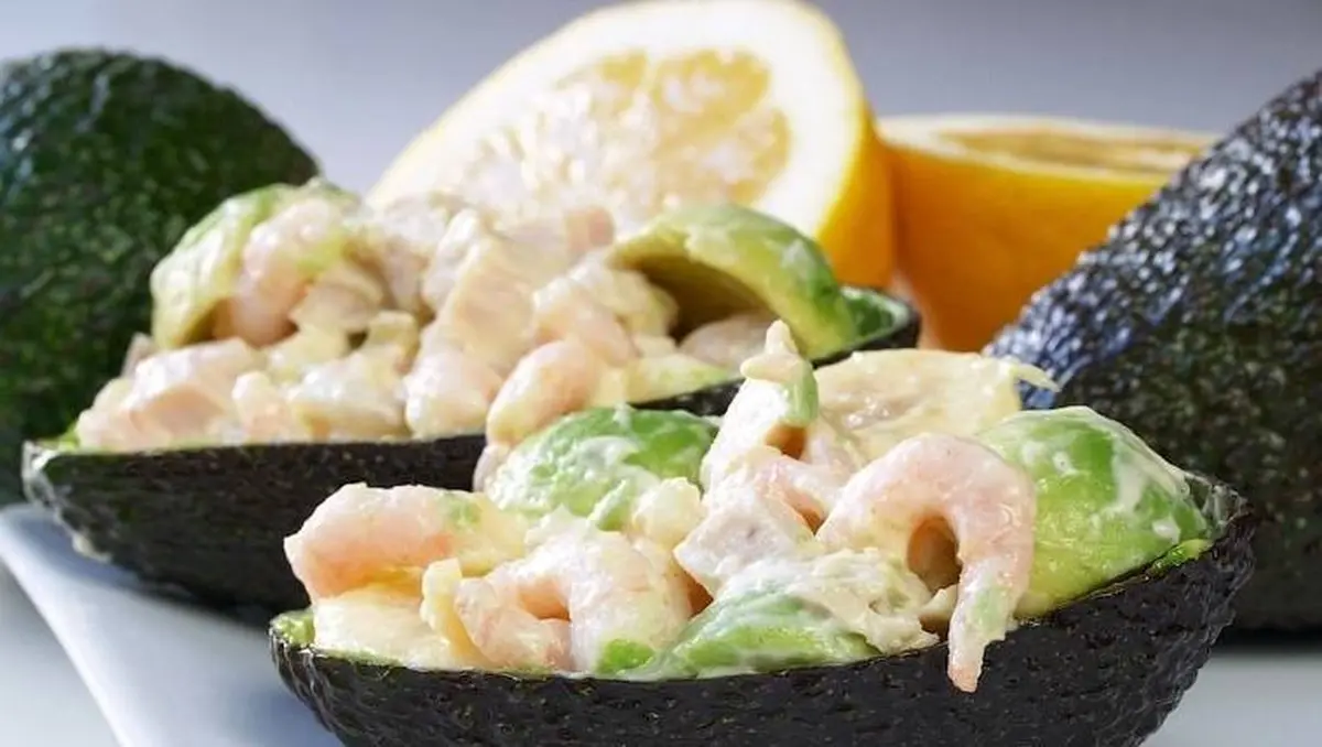 Salad with Shrimp and Avocado