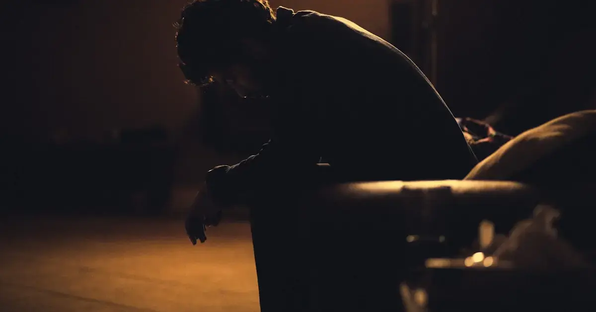 Scientists identify 6 symptoms of depression that precede dementia